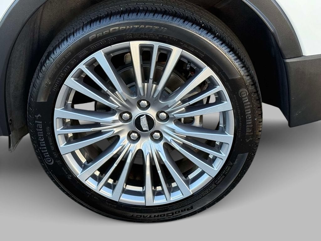 2025 Cadillac XT4 Premium Luxury