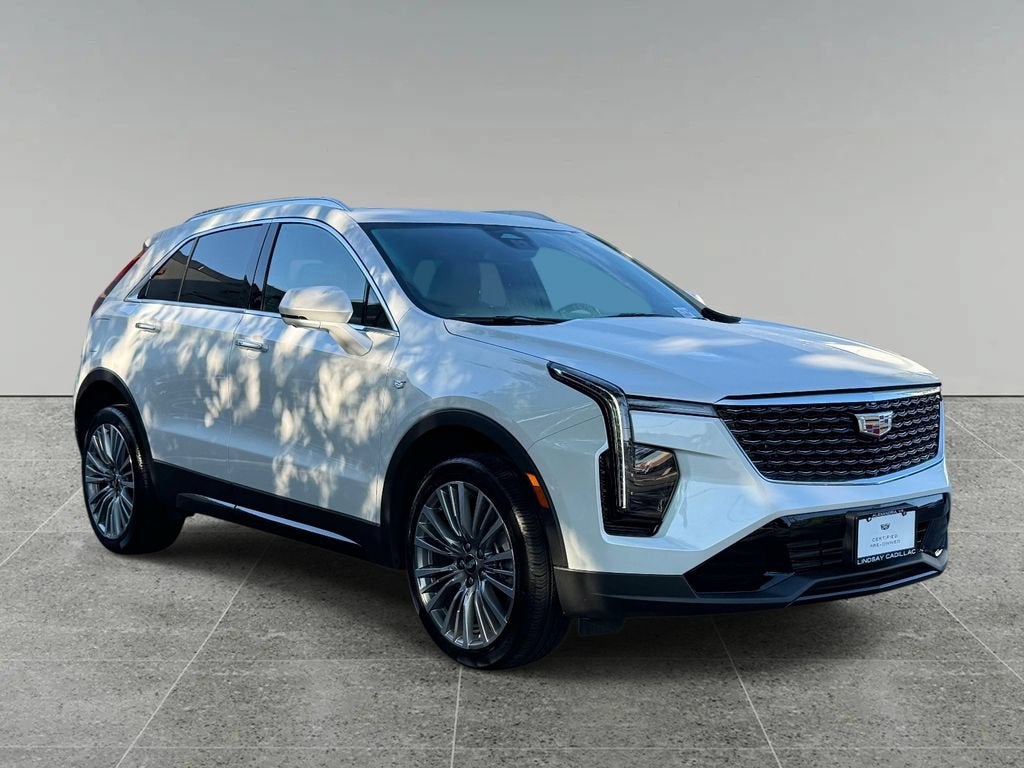 2025 Cadillac XT4 Premium Luxury