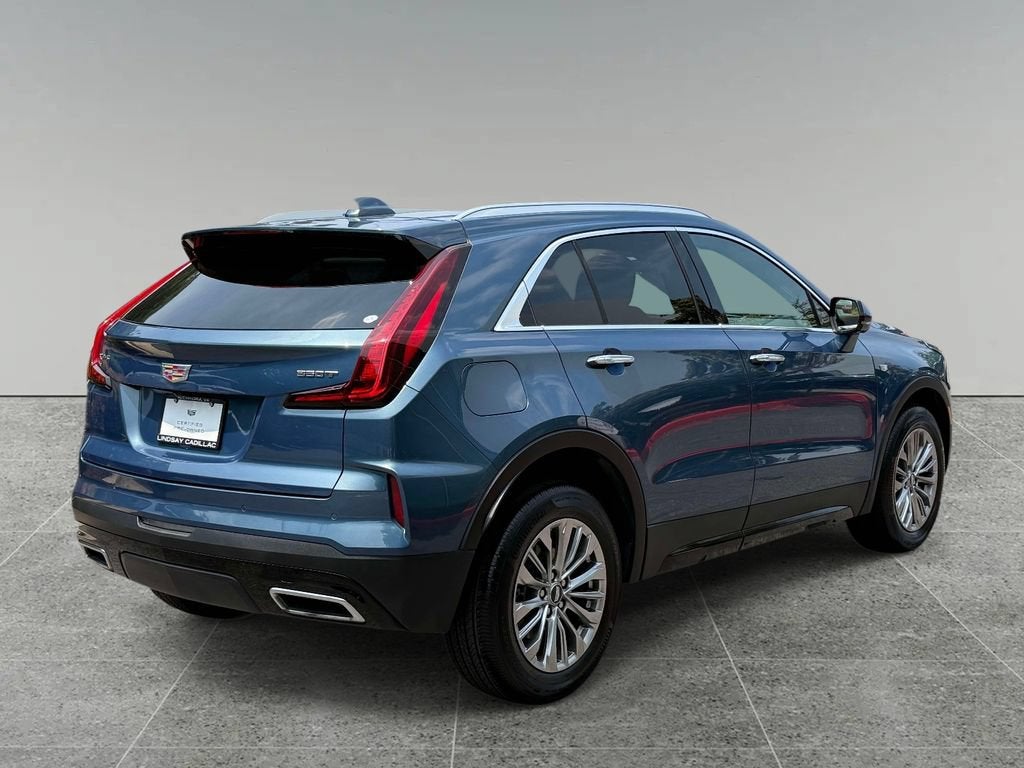 2025 Cadillac XT4 Premium Luxury
