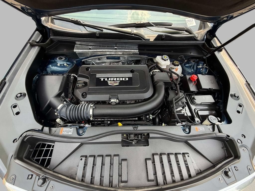 2025 Cadillac XT4 Premium Luxury