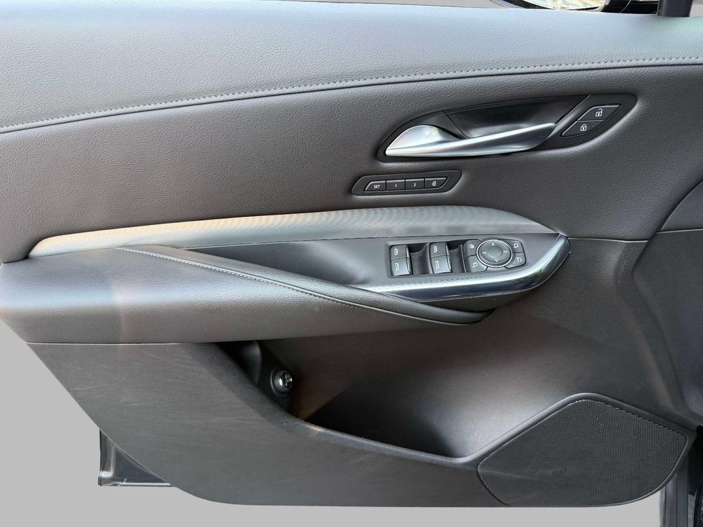 2023 Cadillac XT4 AWD Premium Luxury