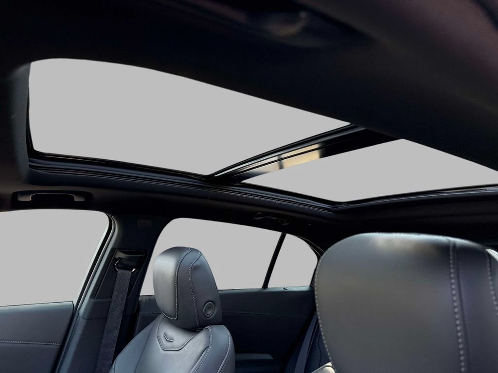 2023 Cadillac XT4 AWD Premium Luxury