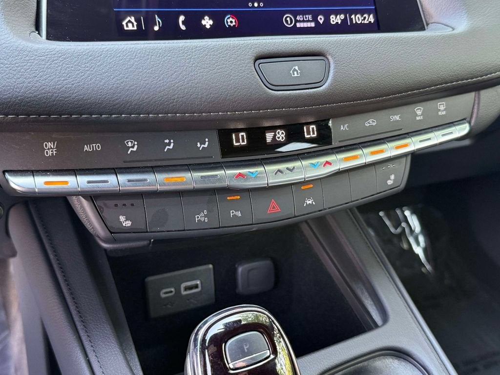 2023 Cadillac XT4 AWD Premium Luxury