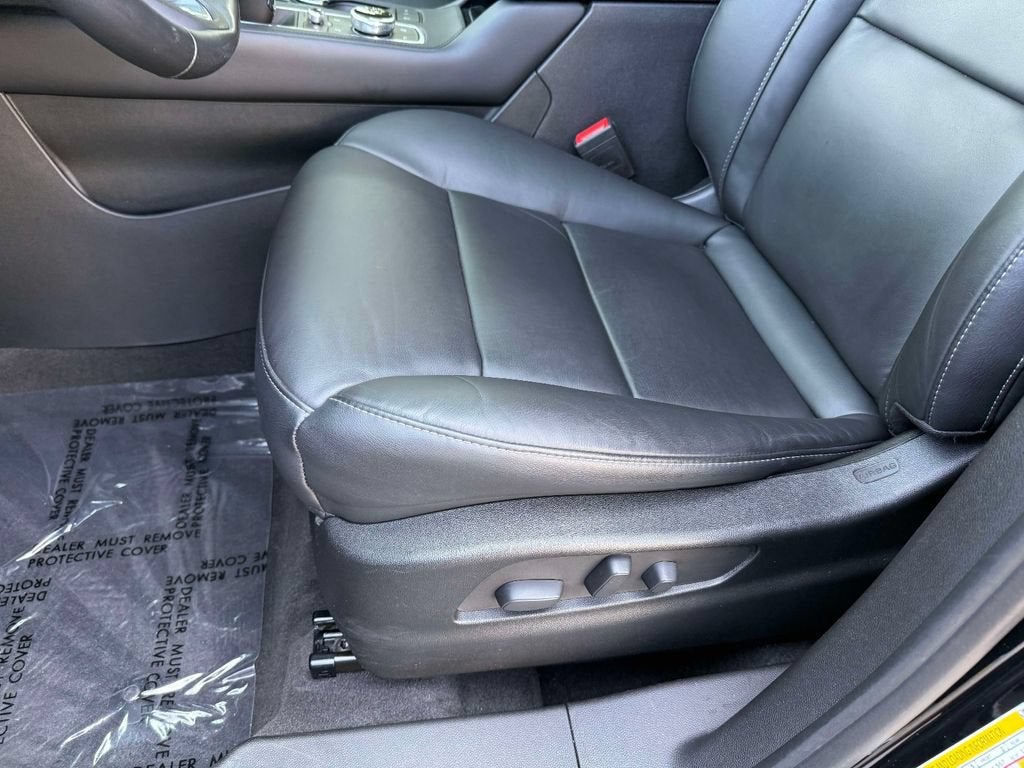 2023 Cadillac XT4 AWD Premium Luxury