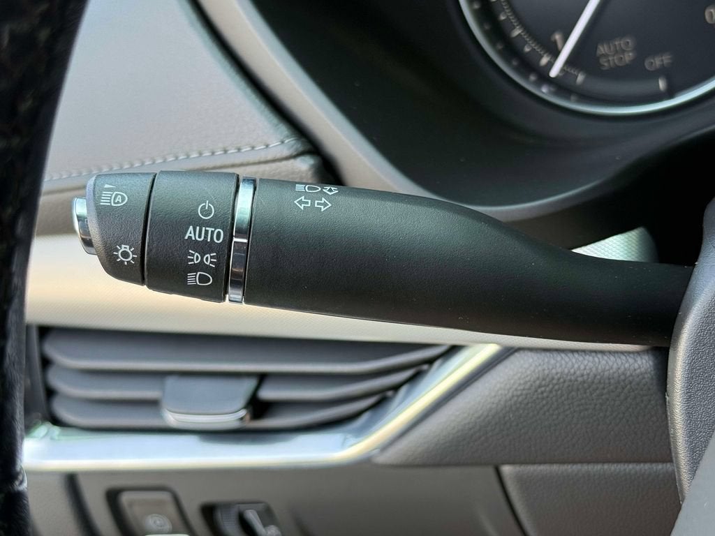 2023 Cadillac XT4 AWD Premium Luxury