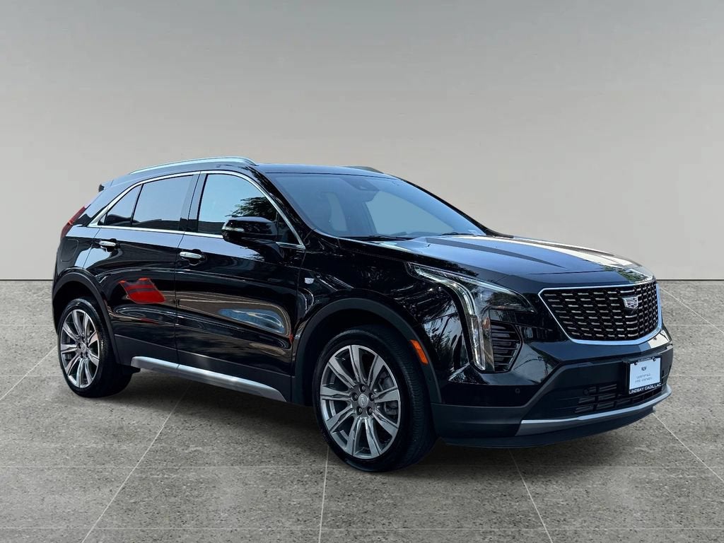 2023 Cadillac XT4 AWD Premium Luxury