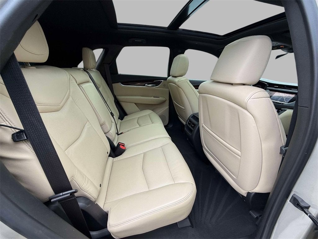 2017 Cadillac XT5 Luxury FWD