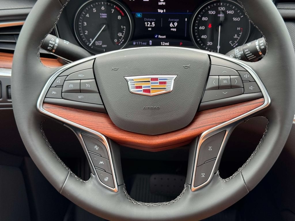 2026 Cadillac XT5 Premium Luxury