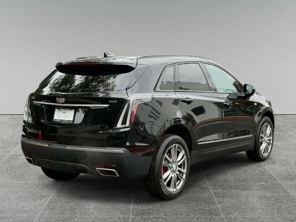 2026 Cadillac XT5 Sport
