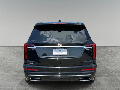 2025 Cadillac XT6 Luxury