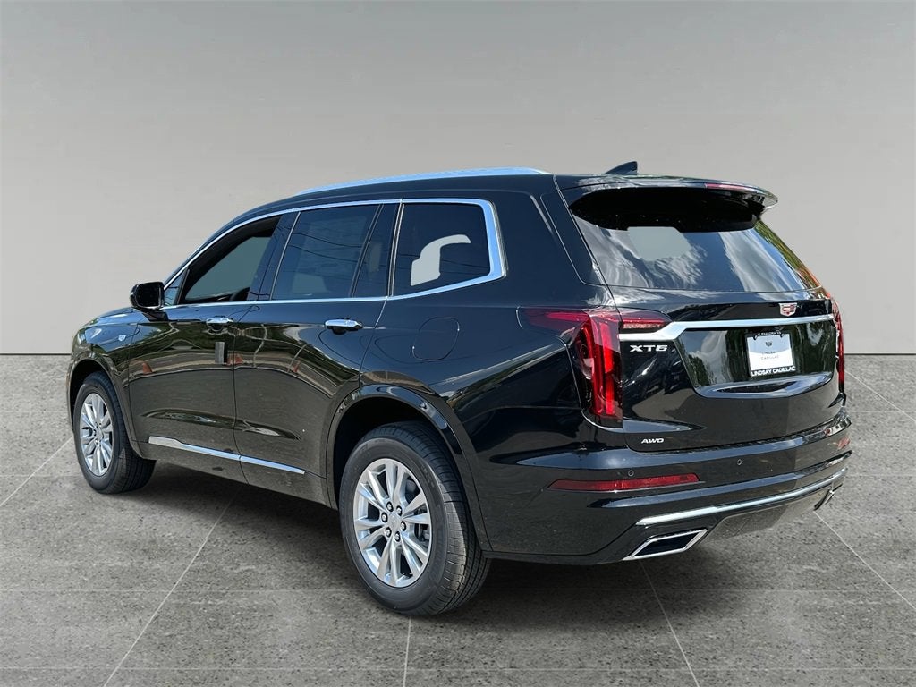 2025 Cadillac XT6 Luxury