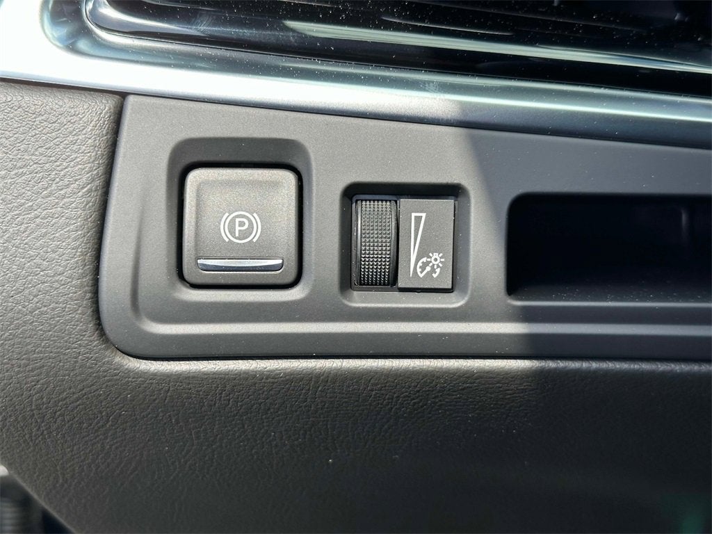 2025 Cadillac XT6 Luxury