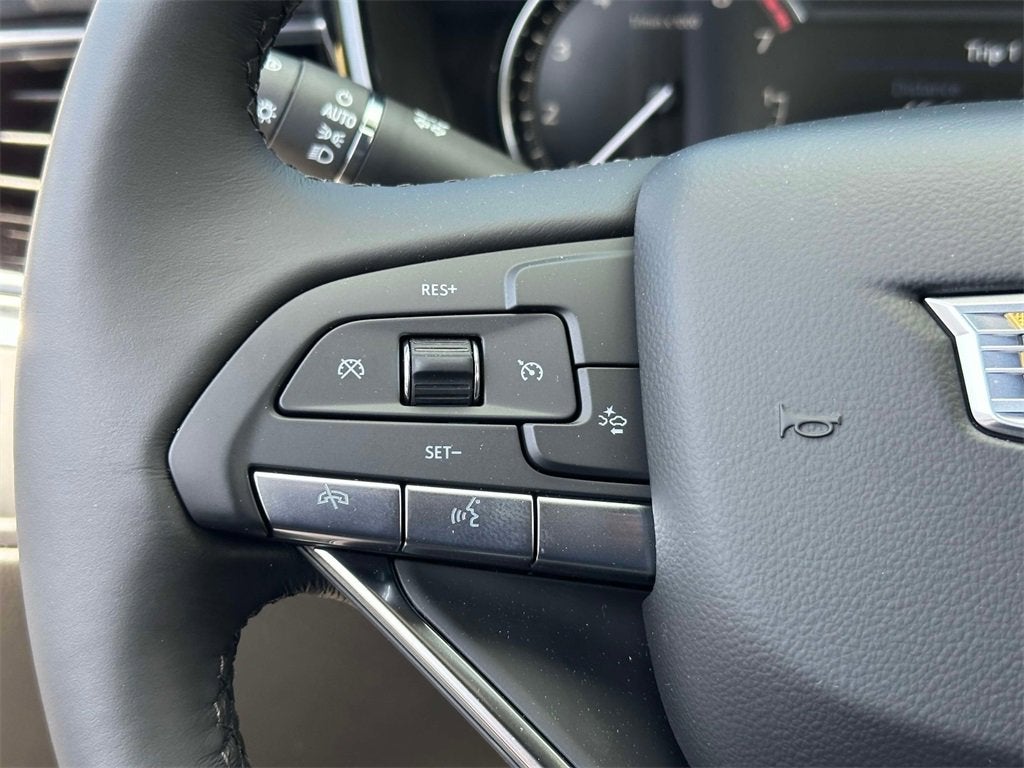 2025 Cadillac XT6 Luxury