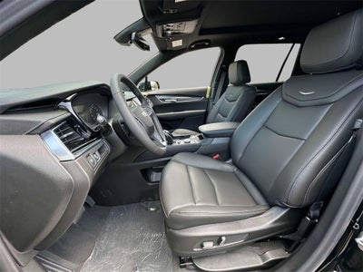2025 Cadillac XT6 Luxury