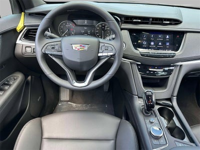 2025 Cadillac XT6 Luxury