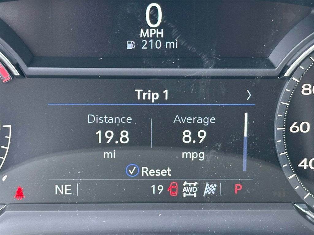 2025 Cadillac XT6 Luxury