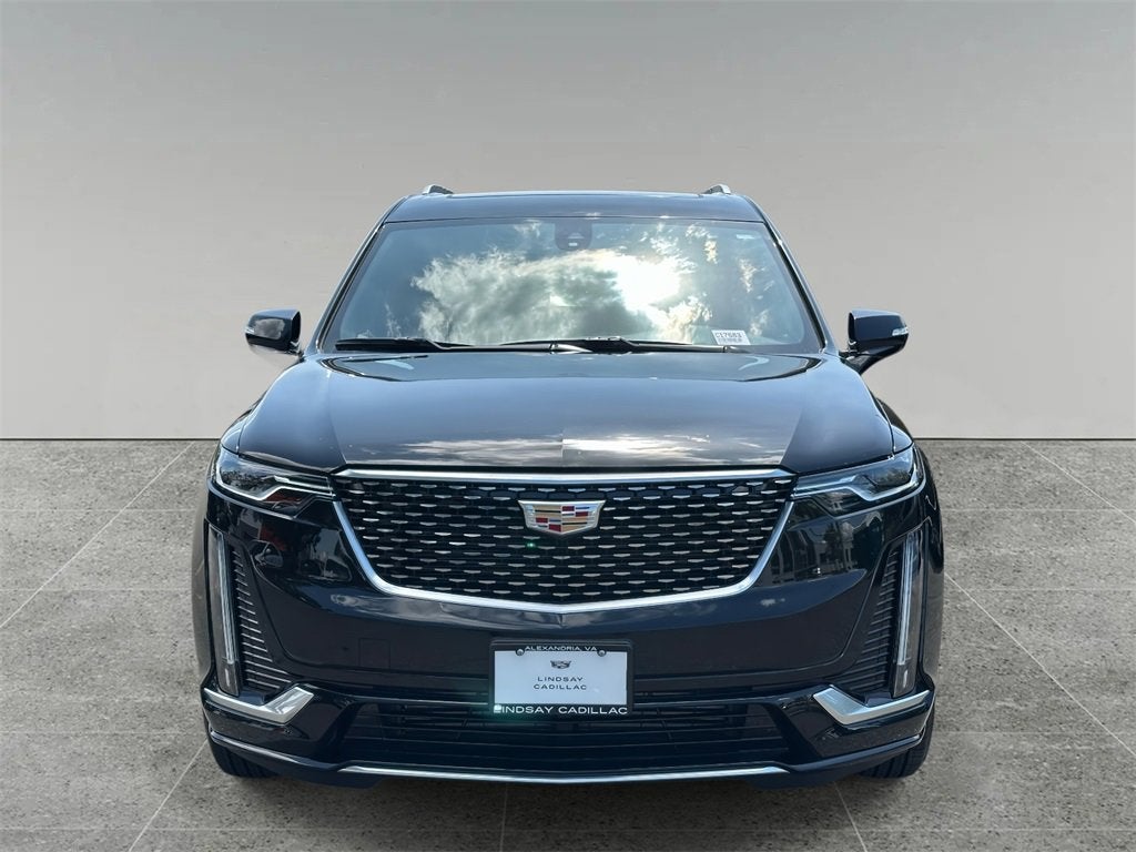 2025 Cadillac XT6 Luxury