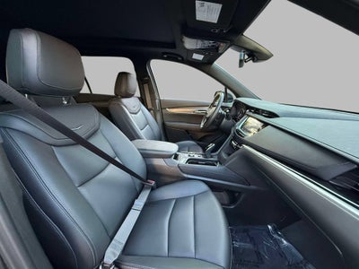 2024 Cadillac XT6 Luxury
