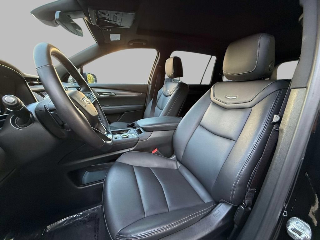 2024 Cadillac XT6 Luxury
