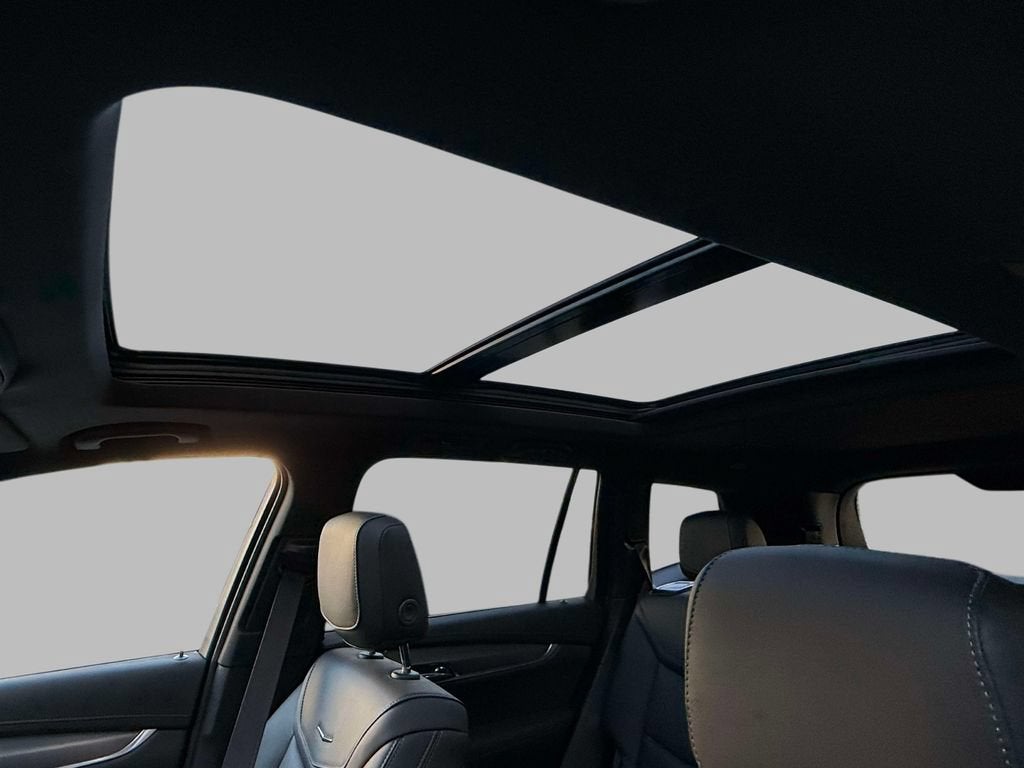2024 Cadillac XT6 Luxury