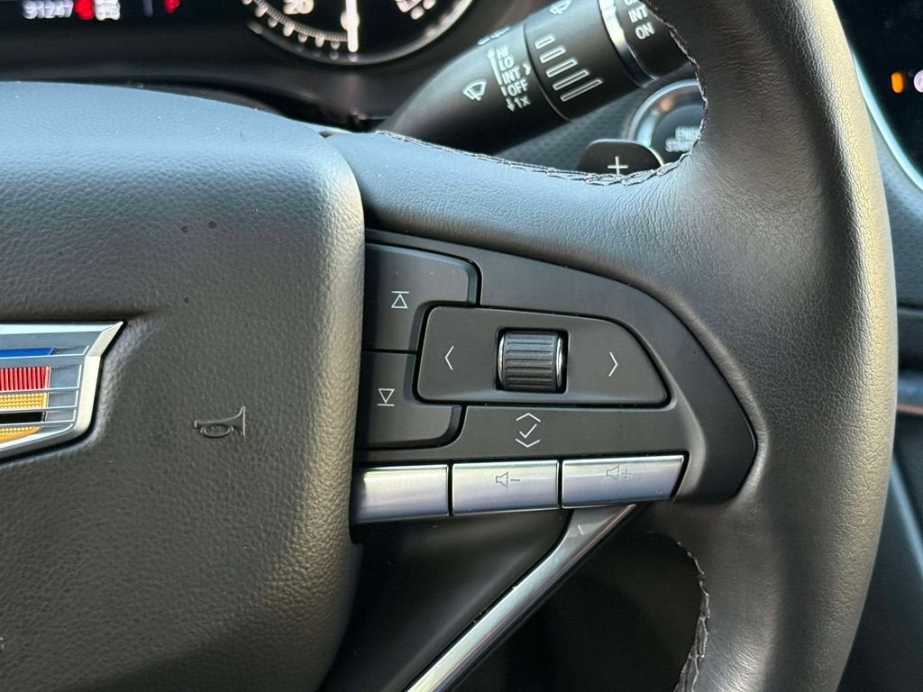 2024 Cadillac XT6 Luxury