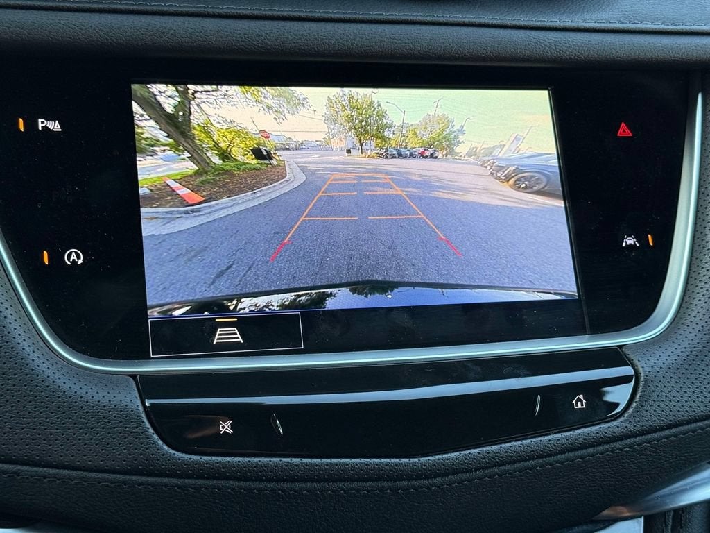 2024 Cadillac XT6 Luxury