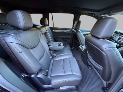 2025 Cadillac XT6 Luxury