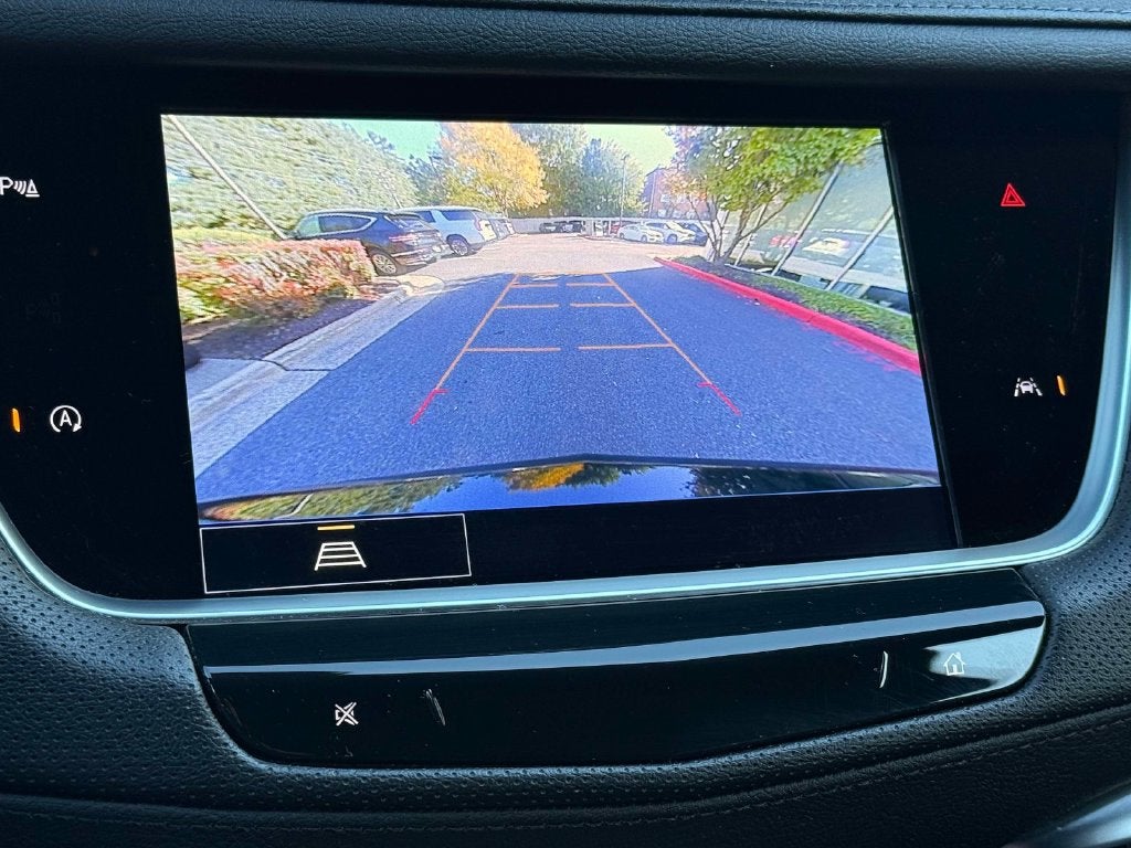 2025 Cadillac XT6 Luxury
