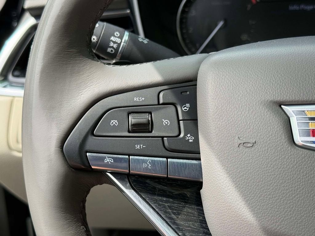2020 Cadillac XT6 FWD Premium Luxury