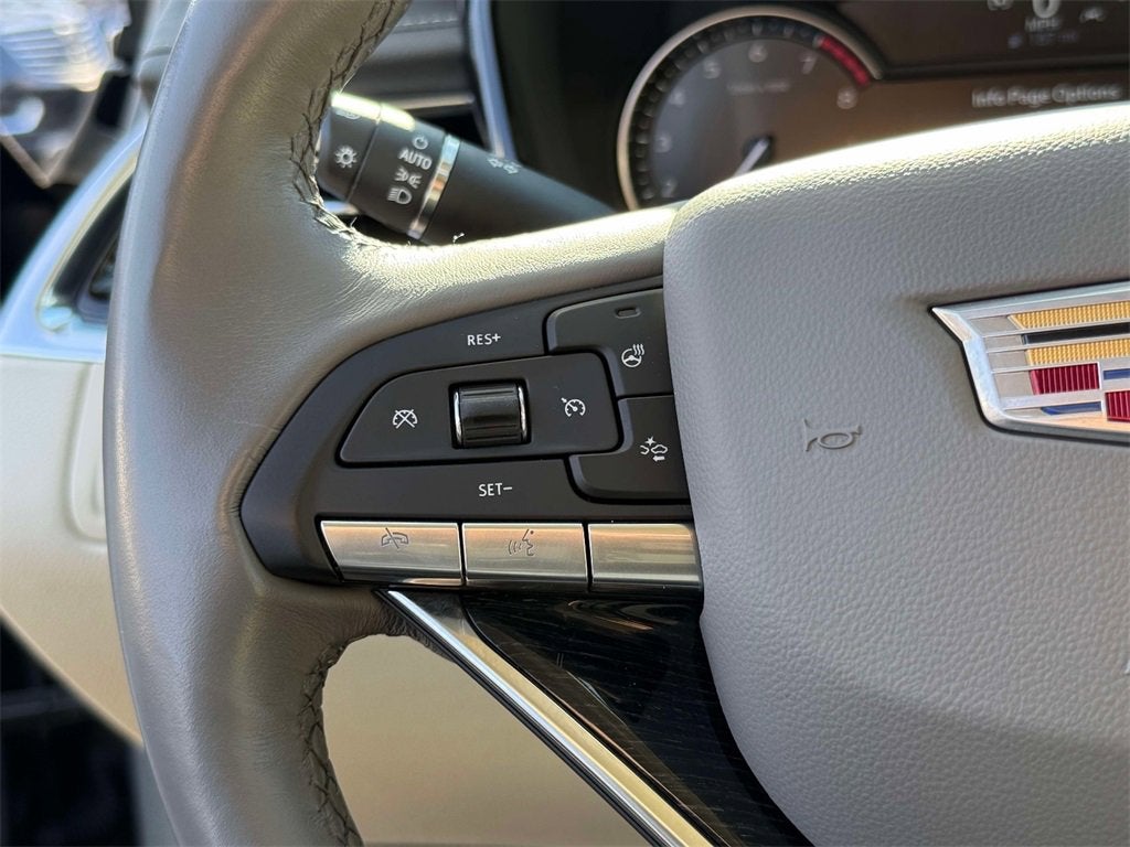 2025 Cadillac XT6 Premium Luxury