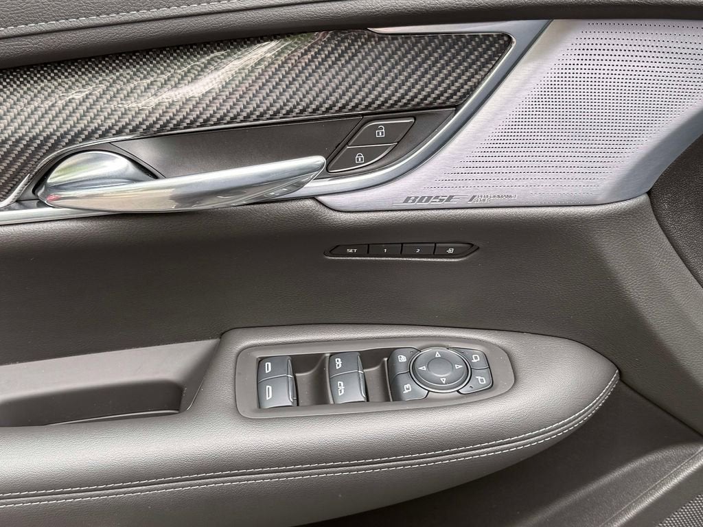2025 Cadillac XT6 Sport