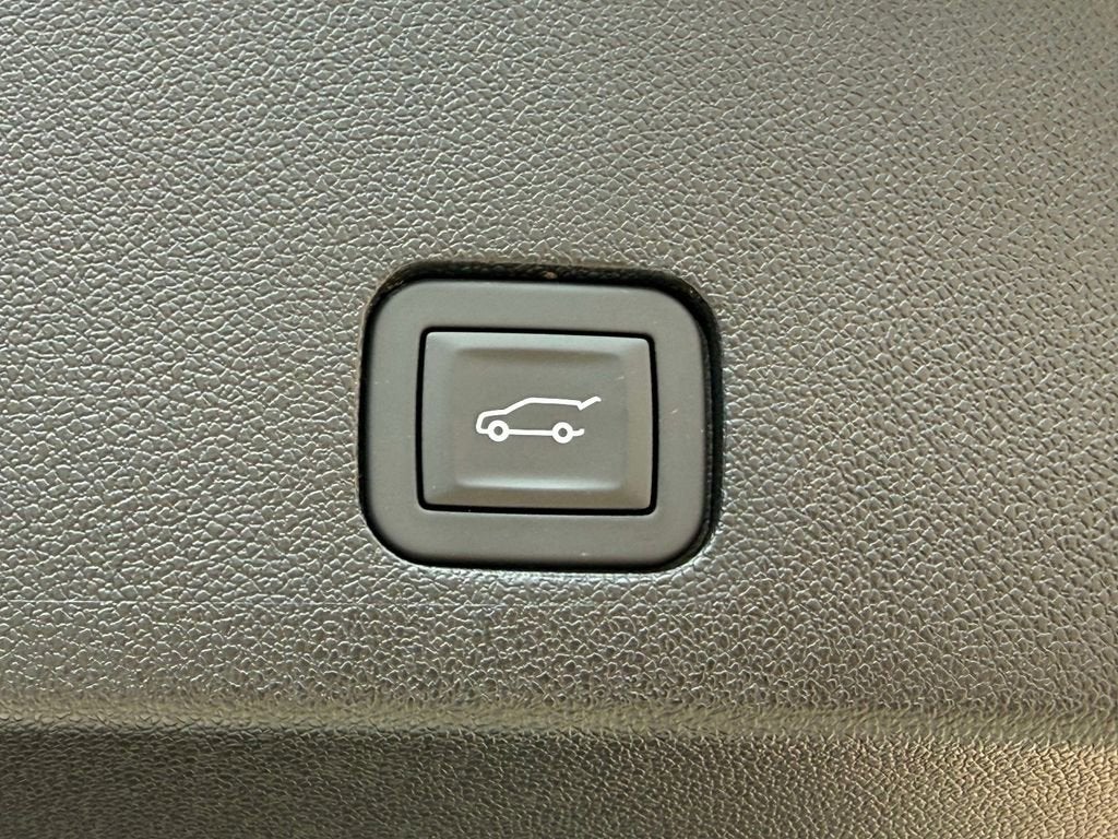 2025 Cadillac XT6 Sport