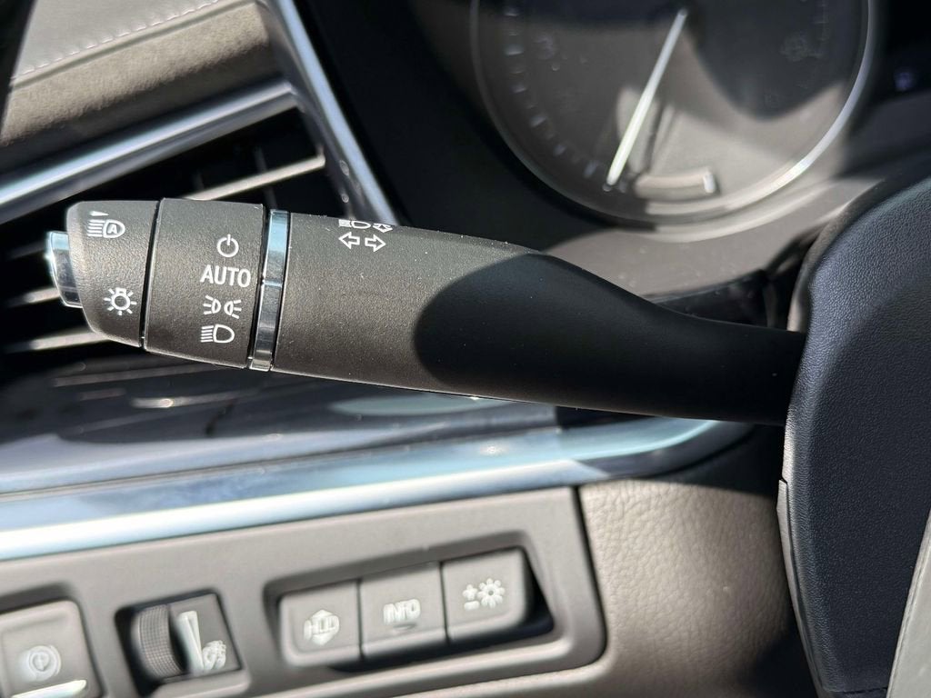 2025 Cadillac XT6 Sport