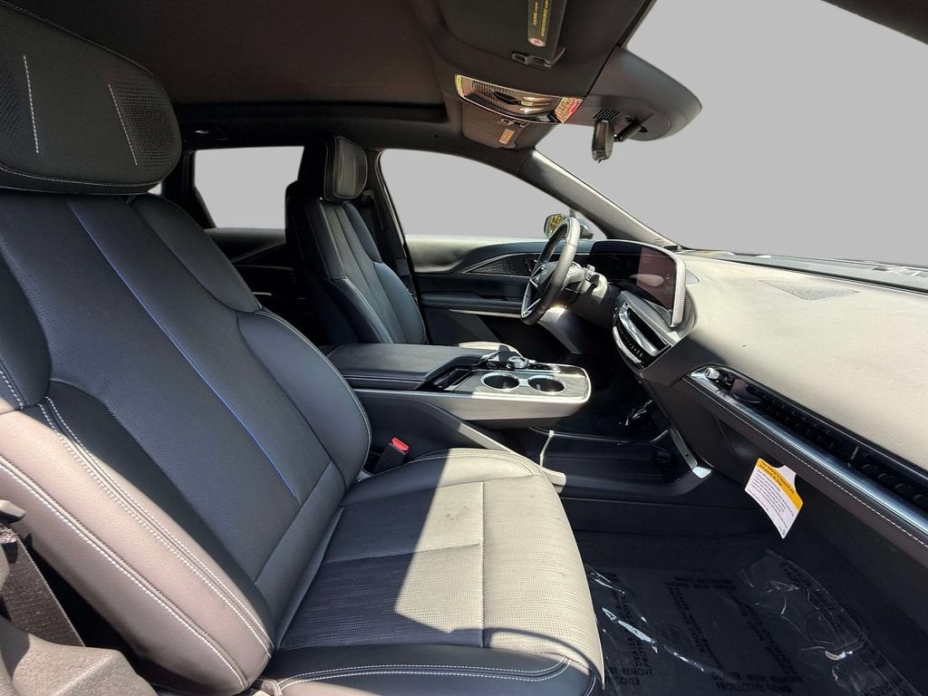 2023 Cadillac LYRIQ Luxury
