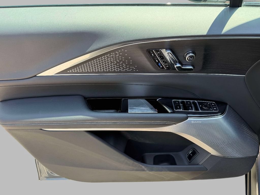2023 Cadillac LYRIQ Luxury