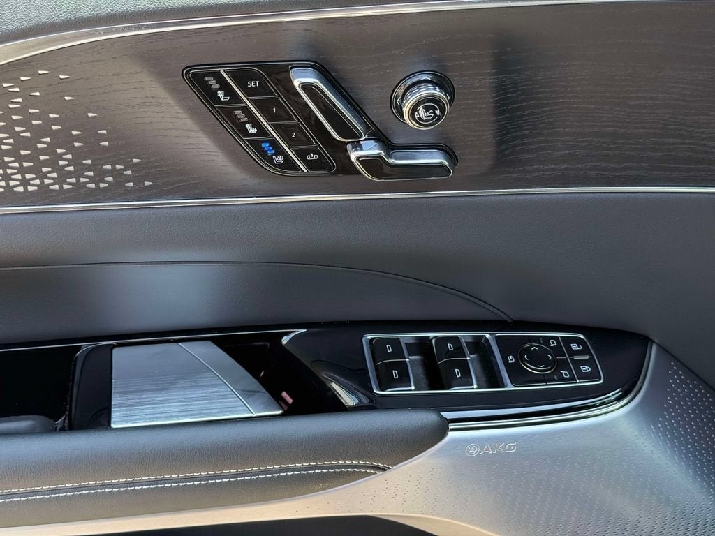 2023 Cadillac LYRIQ Luxury