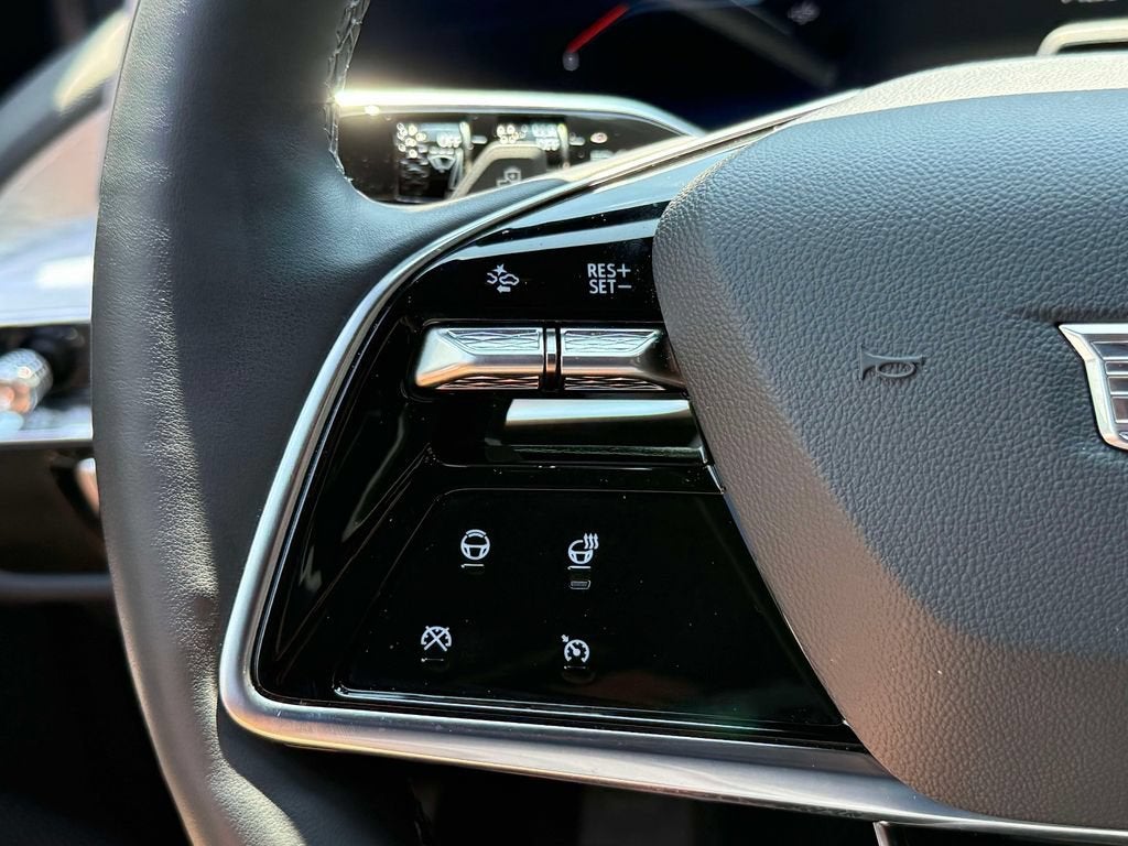 2023 Cadillac LYRIQ Luxury