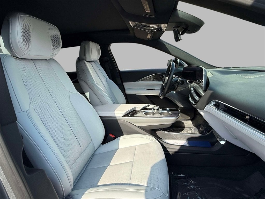 2023 Cadillac LYRIQ Luxury