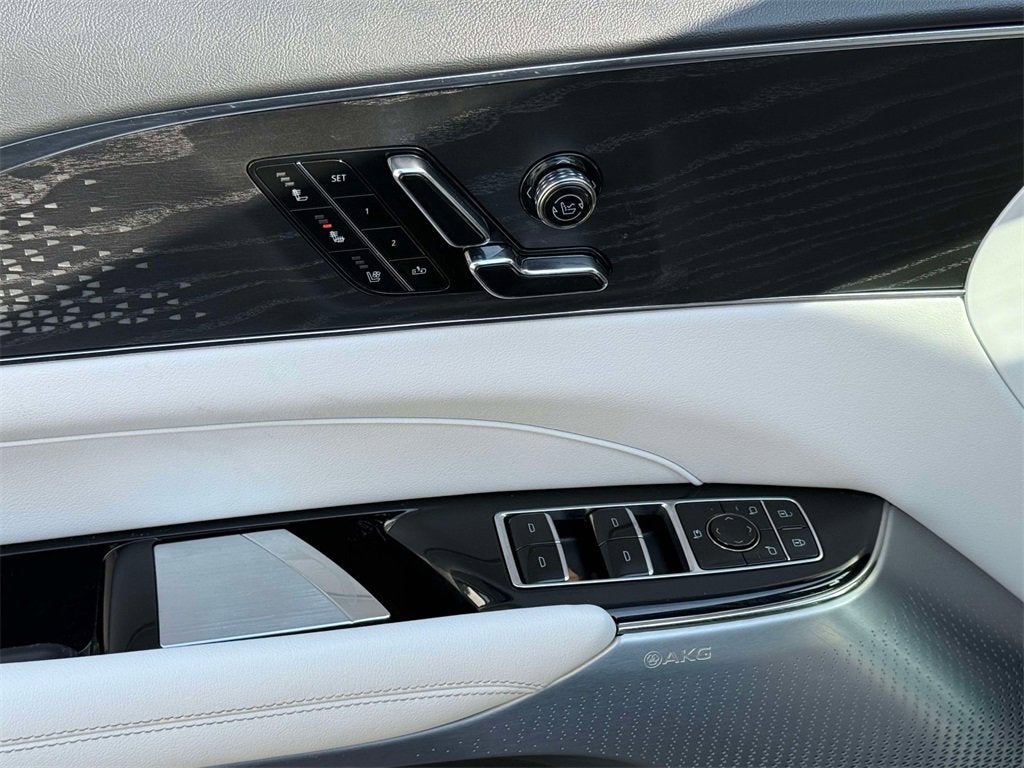 2023 Cadillac LYRIQ Luxury