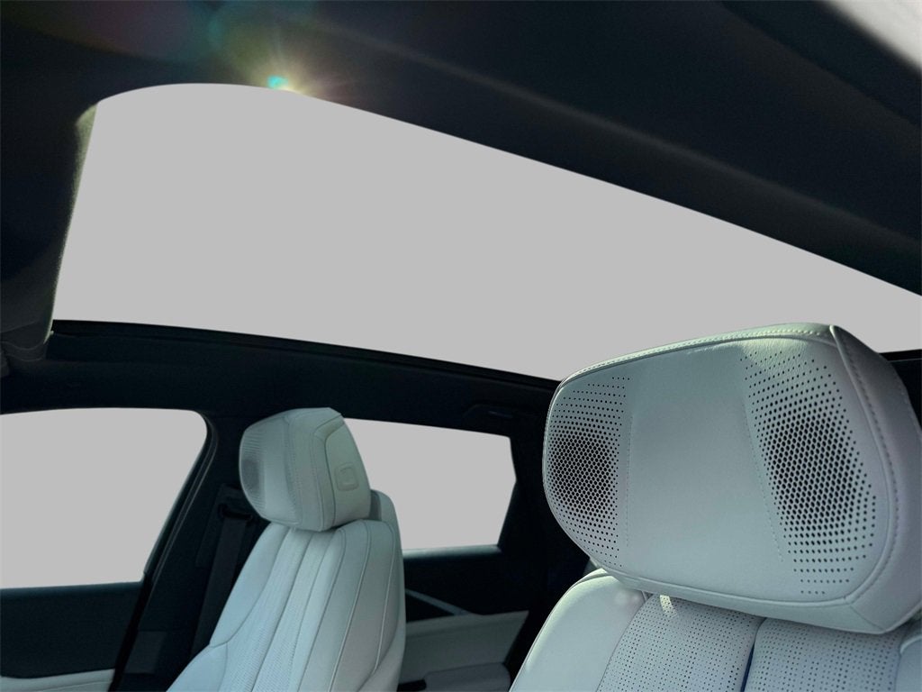 2023 Cadillac LYRIQ Luxury