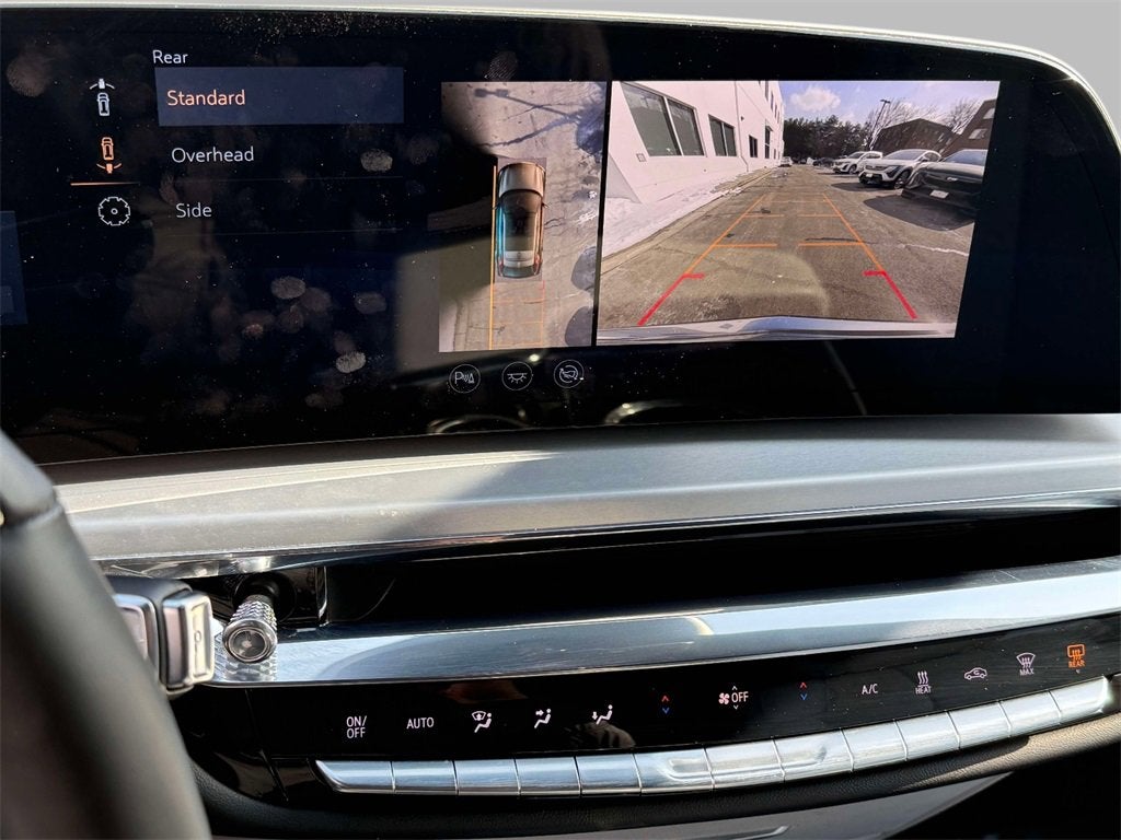 2023 Cadillac LYRIQ Luxury