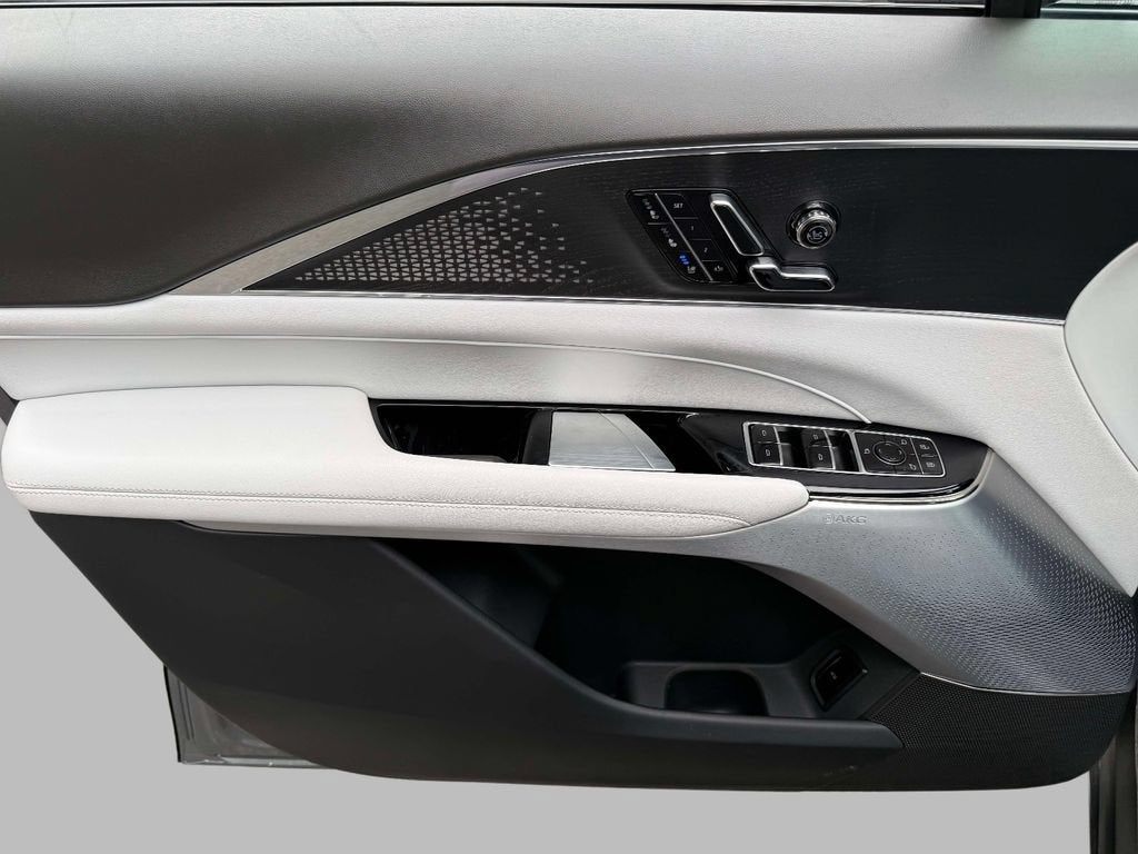 2023 Cadillac LYRIQ RWD Luxury