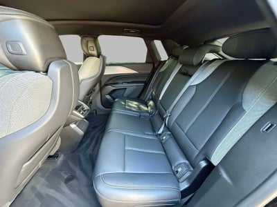 2024 Cadillac LYRIQ Tech