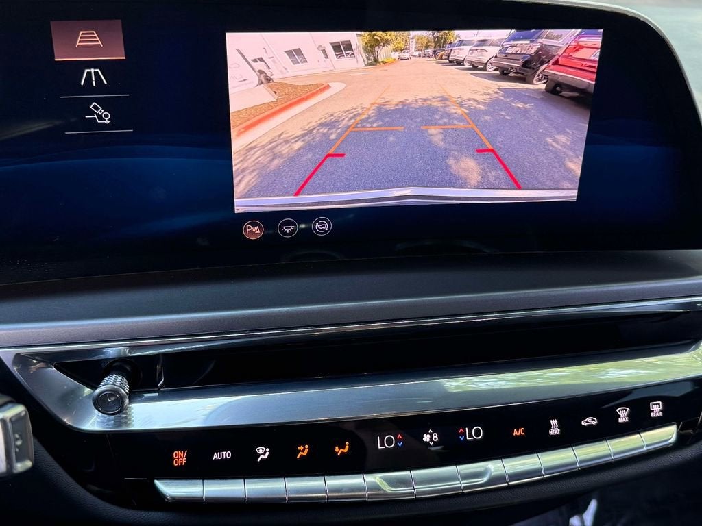 2024 Cadillac LYRIQ Tech