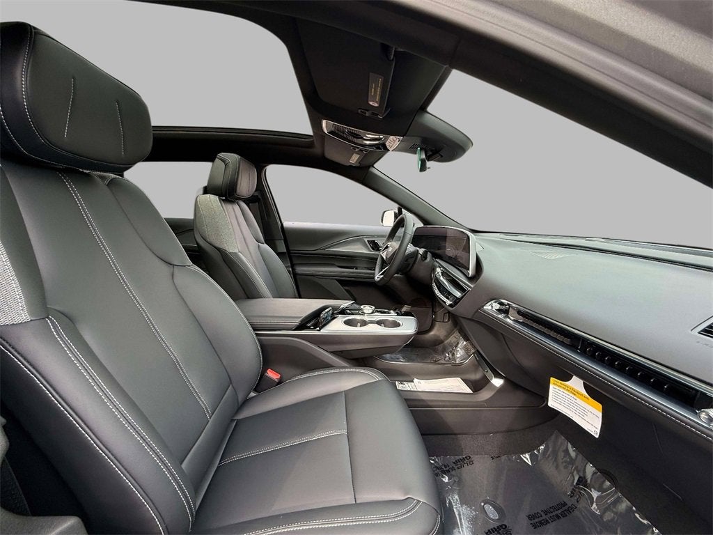 2024 Cadillac LYRIQ Tech