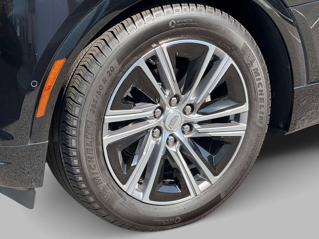 2025 Cadillac LYRIQ Luxury 1