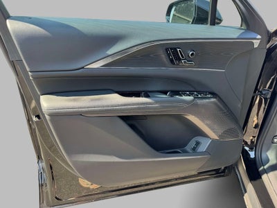 2025 Cadillac LYRIQ Luxury 1