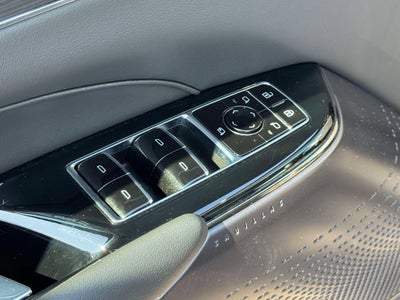 2025 Cadillac LYRIQ Luxury 1