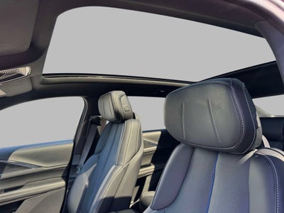 2025 Cadillac LYRIQ Luxury 1