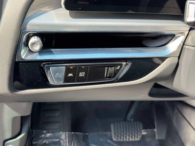 2025 Cadillac LYRIQ Luxury 1